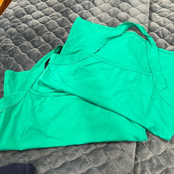 Set of 2 NWT Venus Easy Halter Top GREEN large - Picture 2 of 2